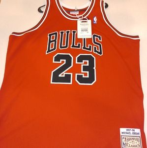 Mitchell and Ness Authentic Chicago Bulls Michael Jordan jersey